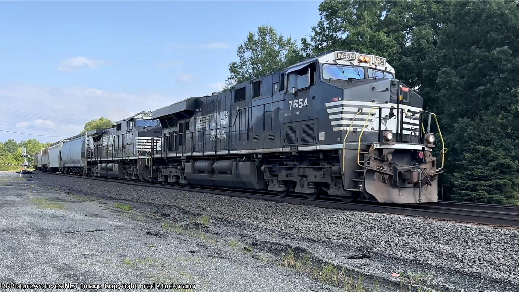 NS 7654 had 32N in tow.